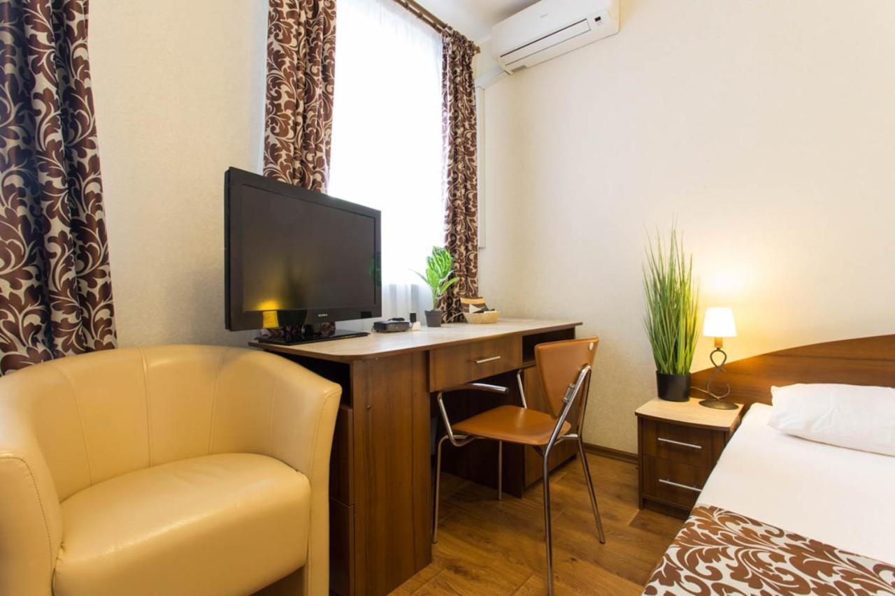 Excellent Studio Apartment In The Center - Kravtsova Lane 13B Kharkiv Exterior photo